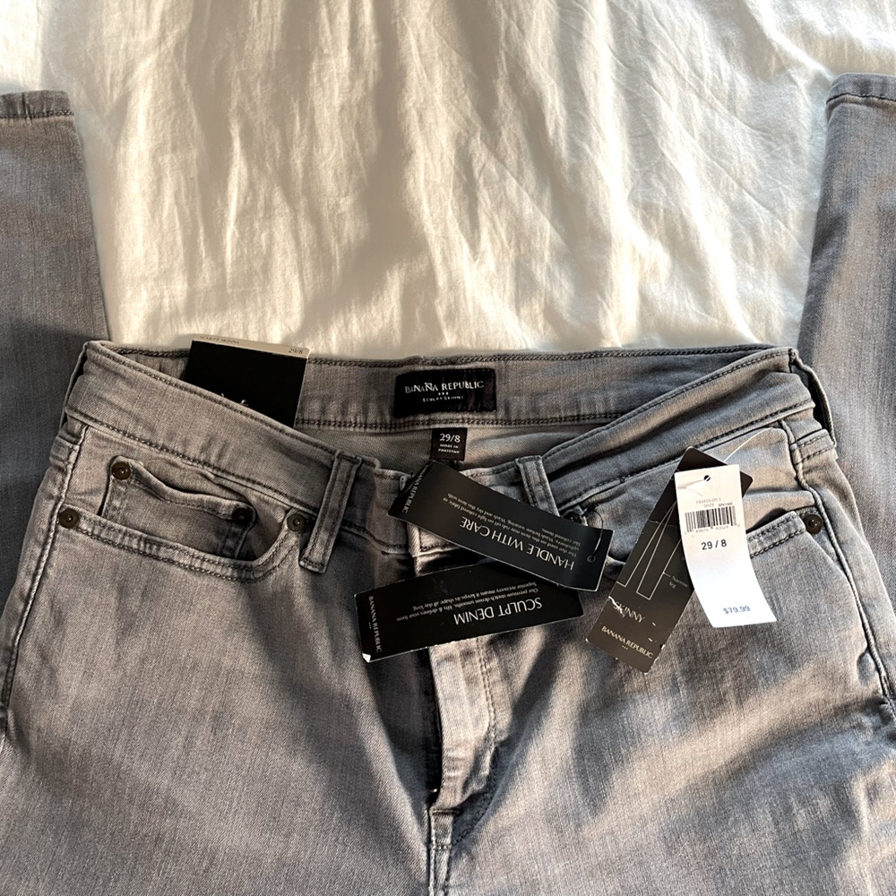 NWT - Banana Republic Sculpt Skinny Jeans - Grey - Size 29/8